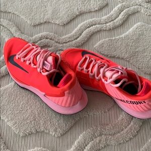 Nike court zoom zero tennis court shoe size 8